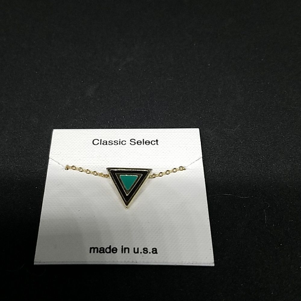 NWT Classic Select Triangular Necklace - Picture 2 of 2